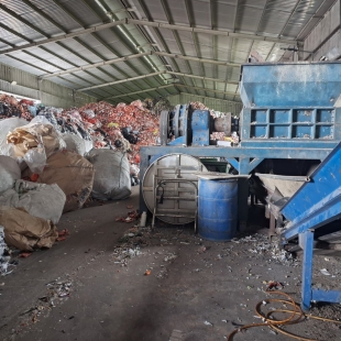xử lí rác thải công nghiệp